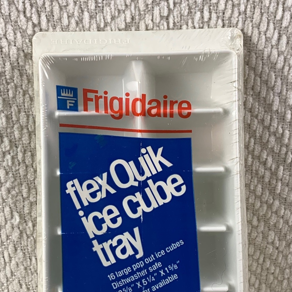 Frigidaire Flex Quik Ice Cube Tray 16 Large Pop Out Cubes Dishwasher Safe‎ NOS